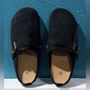 Women’s Black Suede Clogs/ Slip-On Shoes
